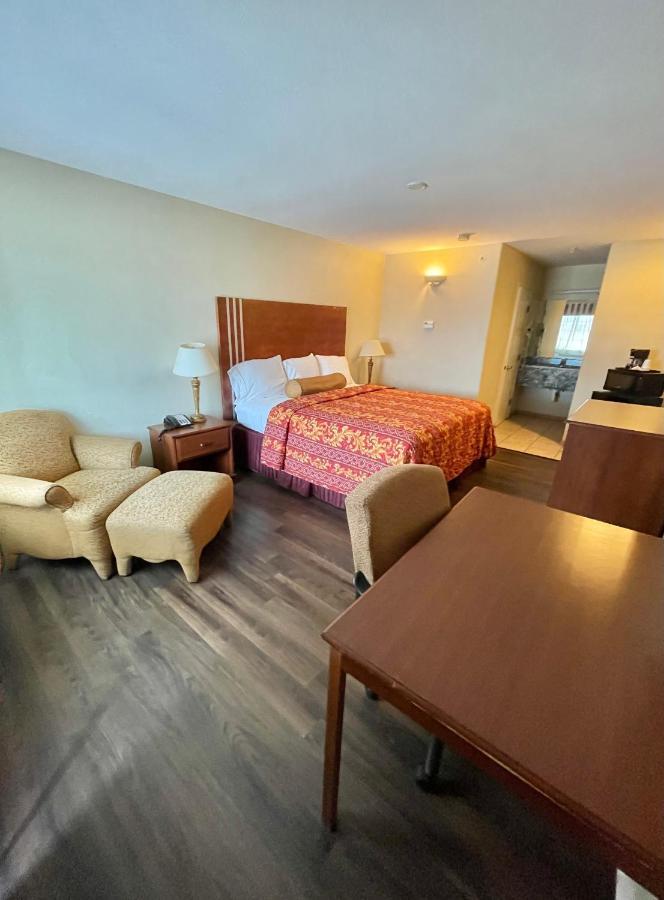 Riviera Inn And Suites Luaran gambar